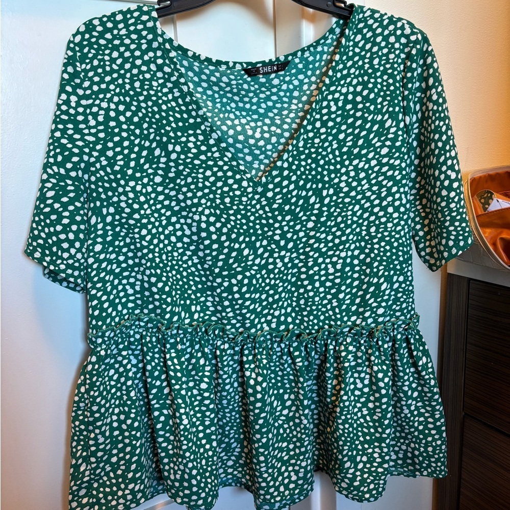 SHEIN Green & White Dalmatian Print Peplum Blouse